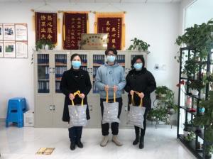 眾志成城，共克時(shí)艱！杭州易造為綠城物業(yè)贈(zèng)送護(hù)目鏡