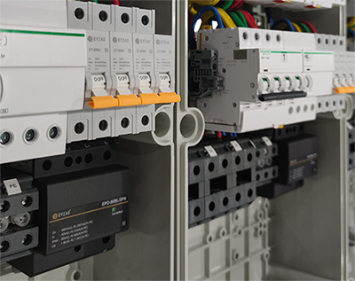 一級(jí)浪涌保護(hù)器價(jià)格?受哪些因素影響？【易造】