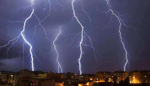 避雷針為什么能避雷